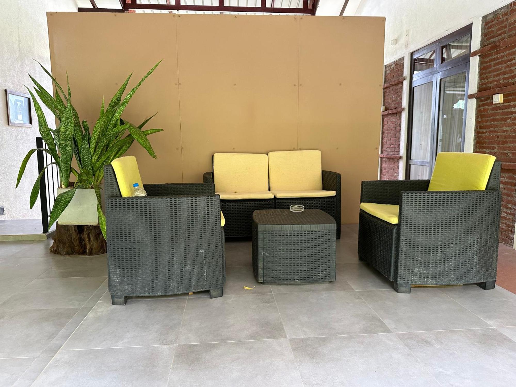 Hotel Heladiv Anuradhapura Exterior photo
