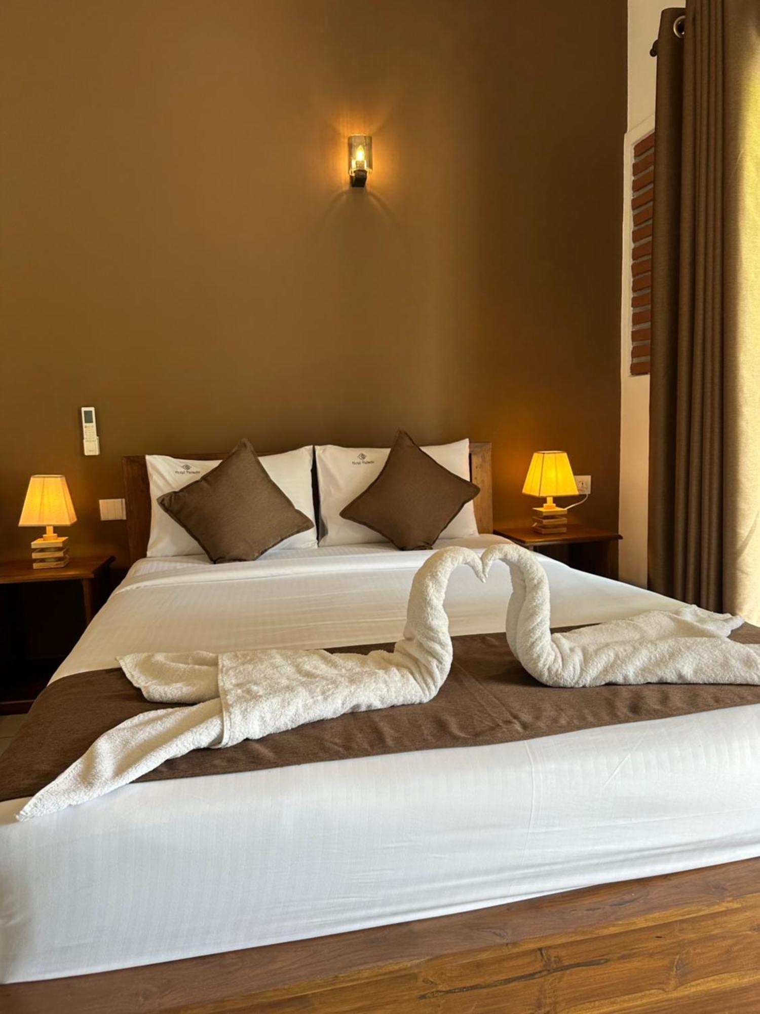 Hotel Heladiv Anuradhapura Exterior photo